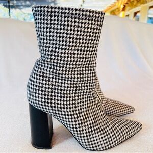 Jeffrey Campbell Siren Houndstooth Booties Size 7 Pointed Toe Side Zip 4” Heel